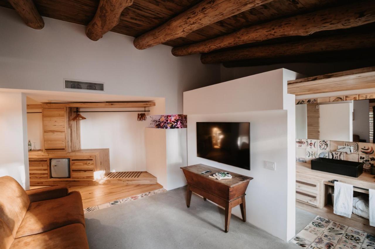 Praia Art Resort - Small Luxury Hotels Of The World (Adults Only) Le Castella  Εξωτερικό φωτογραφία